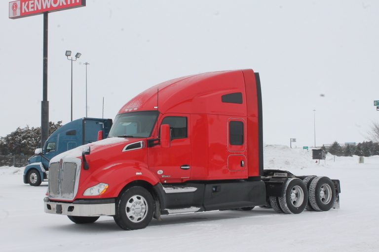 2019 Kenworth T680 Northwest Truck & Trailer Sales Fargo Trailer
