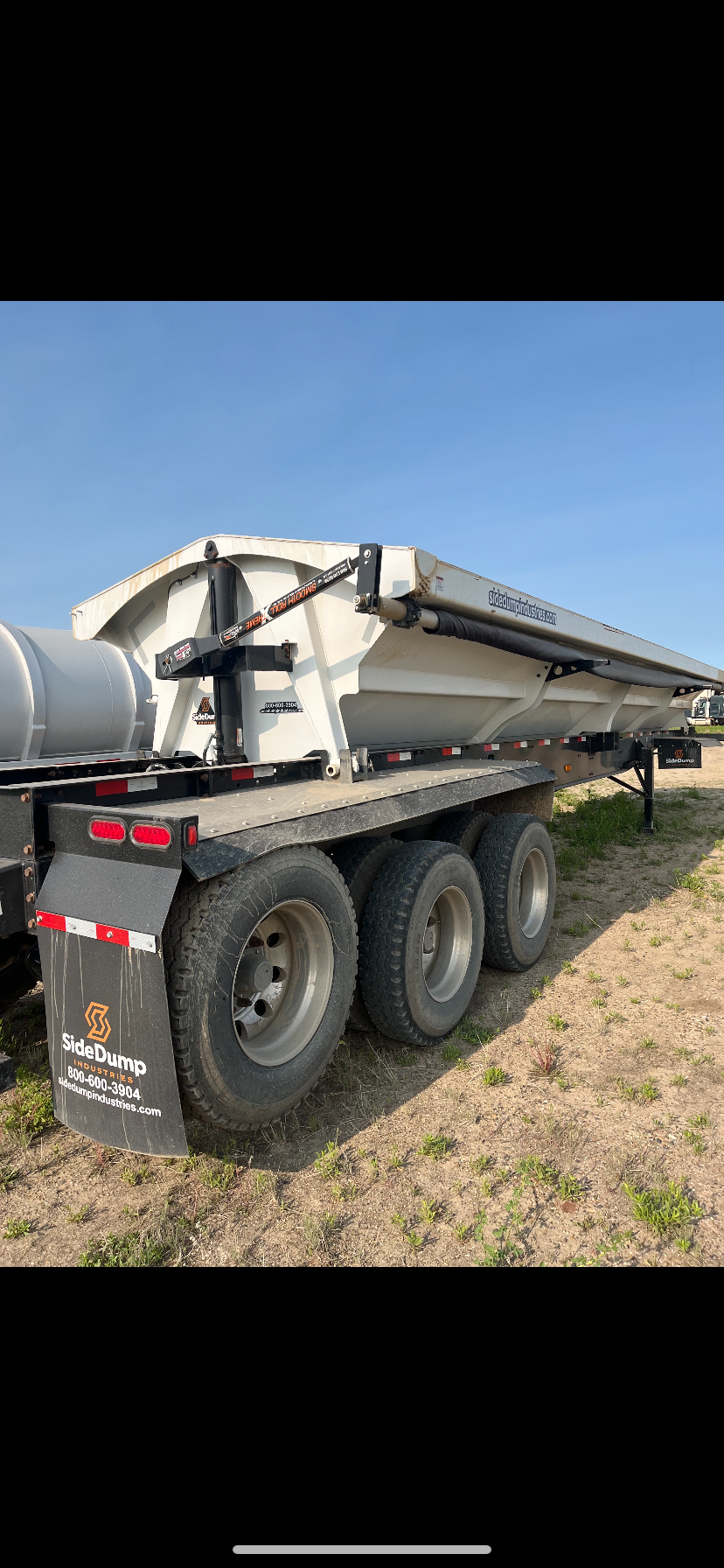 2024 SDI Side Dump SIDE DUMP INDUSTRIES TRIAXLE 2024 SDI Side Dump SIDE DUMP INDUSTRIES TRIAXLE - image 1 of 5