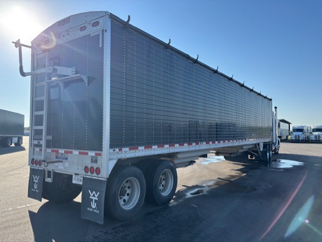 2018 Wilson Pacesetter - image 5 of 6