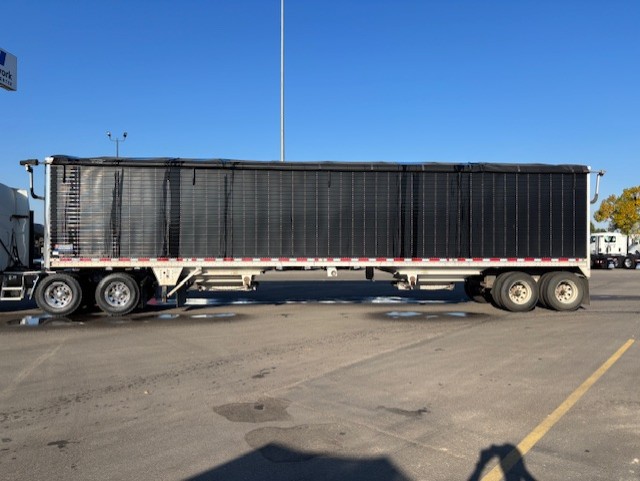 2018 Wilson Pacesetter - image 2 of 6