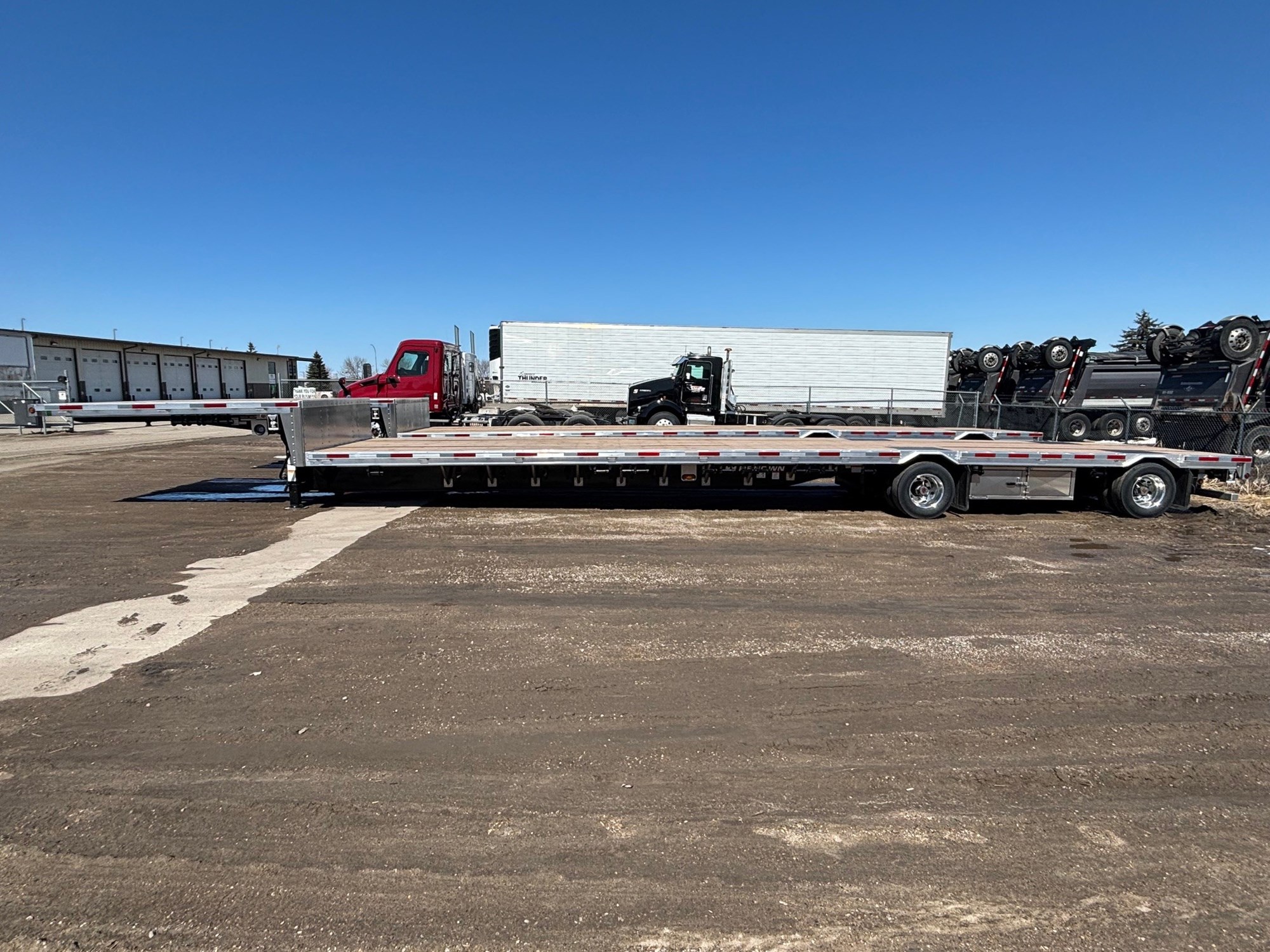 2027 Prestige Step Deck - image 2 of 6