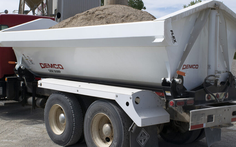 DEMCO 15' Side Dump Truck Box DEMCO 15' Side Dump Truck Box - image 1 of 4