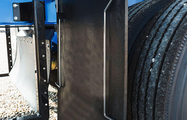Prestige B-Train prestige-trailers-Heav-duty-mudflaps Prestige B-Train prestige-trailers-Heav-duty-mudflaps