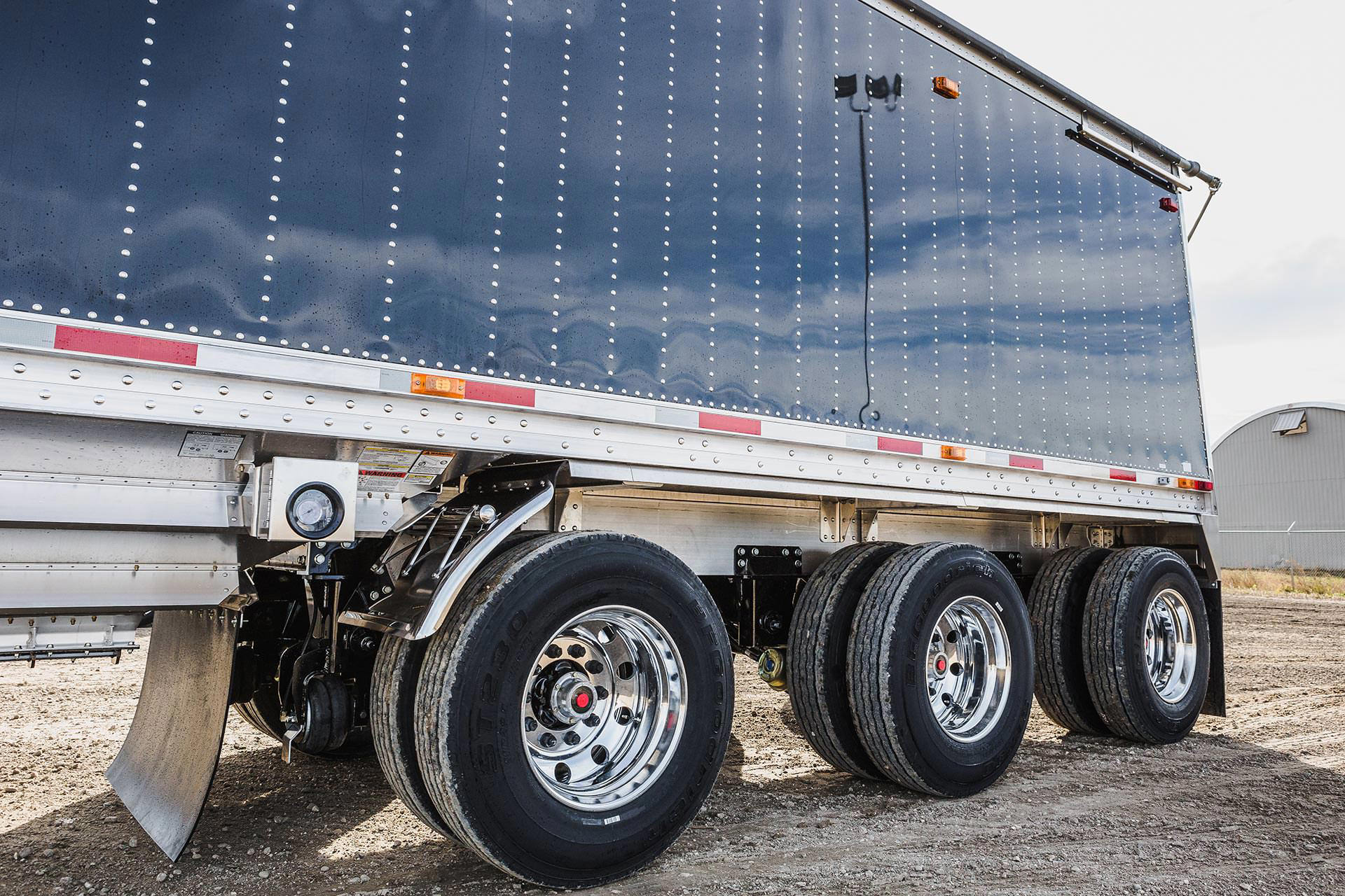 Prestige Tri-axle prestige-trailers-Rear-section-of-Tri-Axle Prestige Tri-axle prestige-trailers-Rear-section-of-Tri-Axle