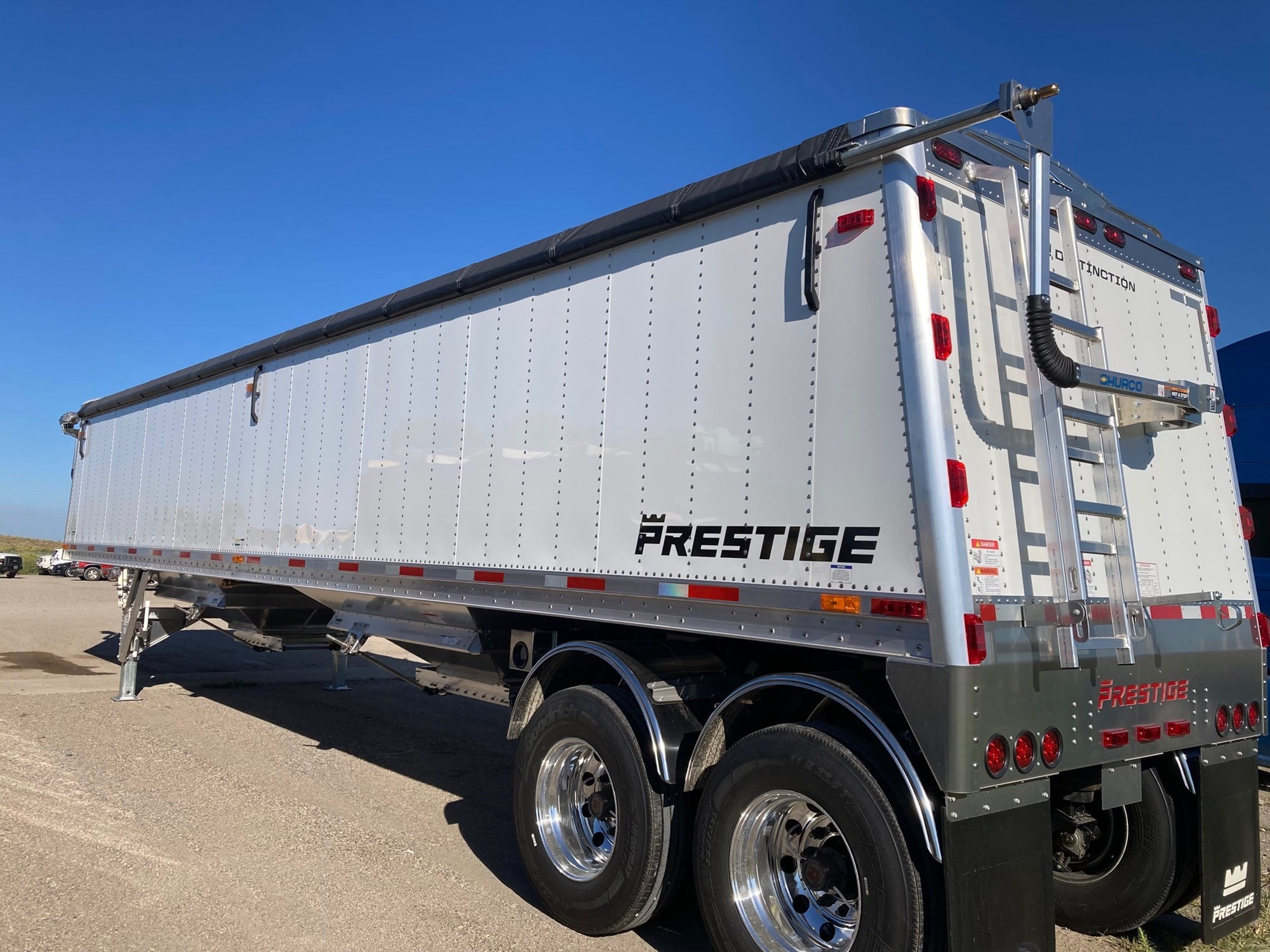 2027 Prestige Hopper 2027 Prestige Hopper - image 2 of 6