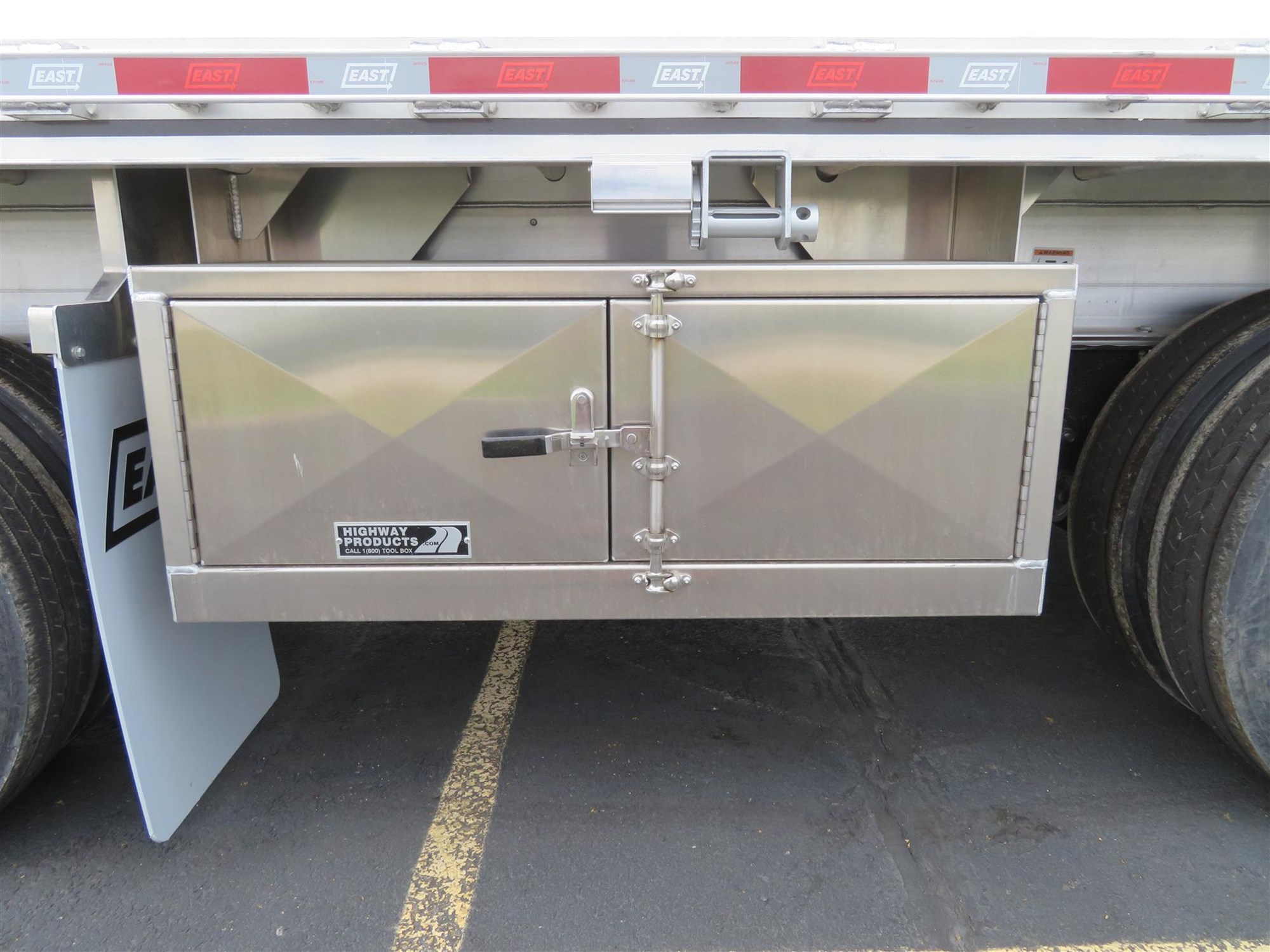 2027 EAST FLATBED NVR092362-08 2027 EAST FLATBED NVR092362-08