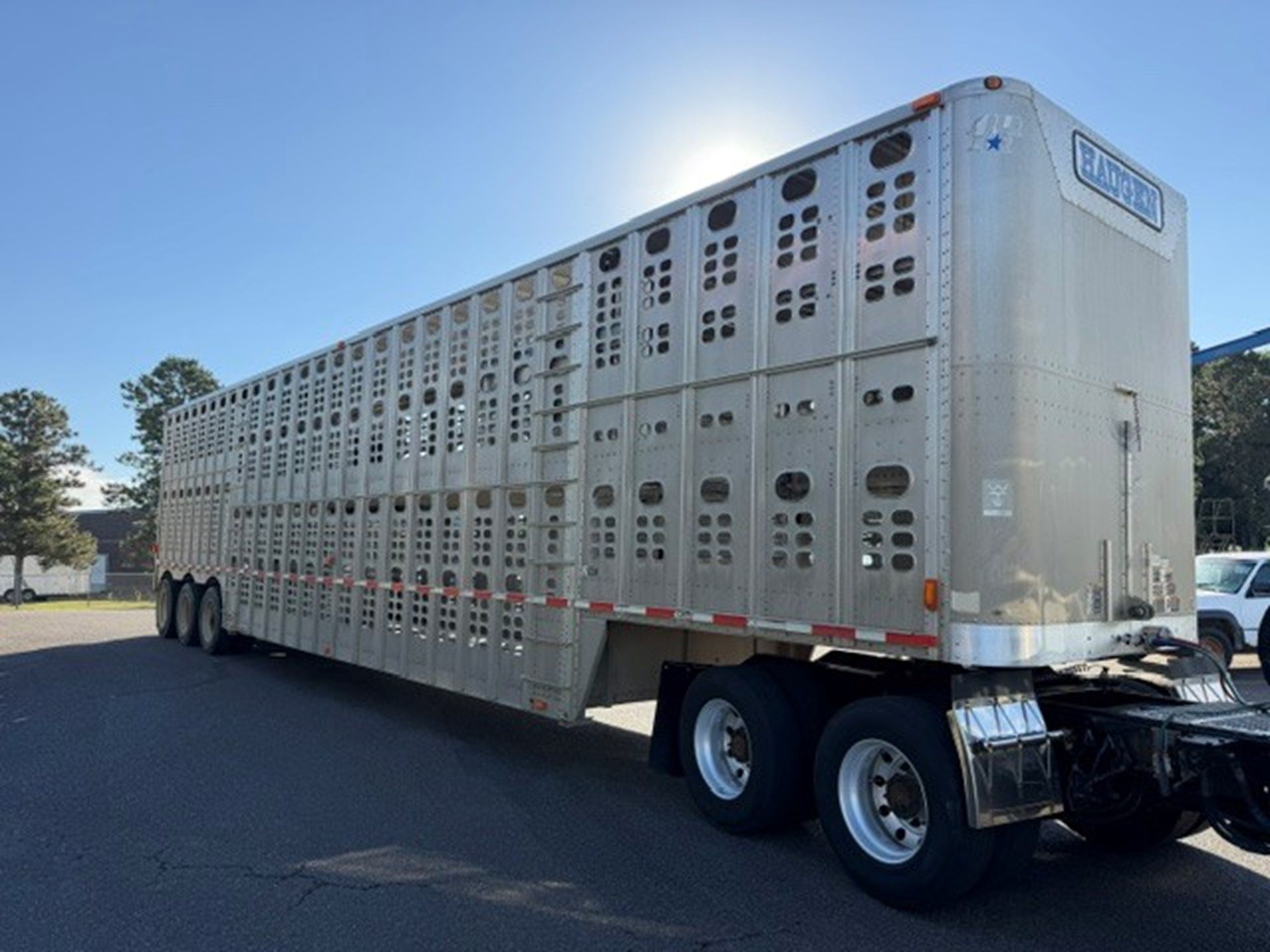 2008 WILSON CATTLE TRAILER 2008 WILSON CATTLE TRAILER - image 4 of 6