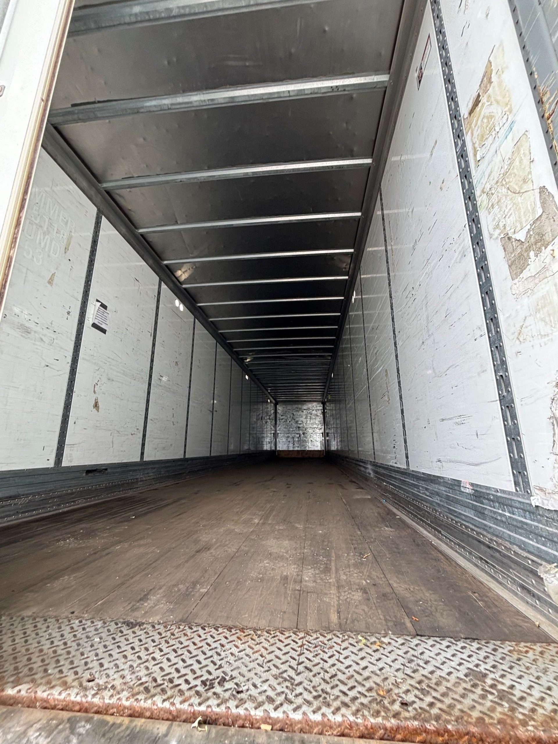 2015 GREAT DANE Dry Van UFT597498-08 2015 GREAT DANE Dry Van UFT597498-08